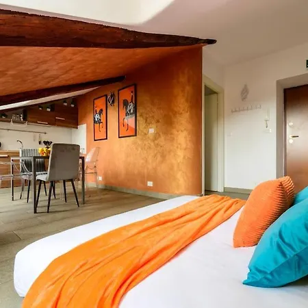 -porta Susa - Centro- Elegante Mansarda X5 - Wi-fi Lägenhet *